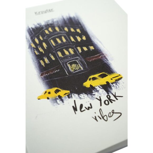 Тетрадь общая А5,48л,165х206,клет,скрепка,обл.карт,бл.65гр Серия Сити 00045