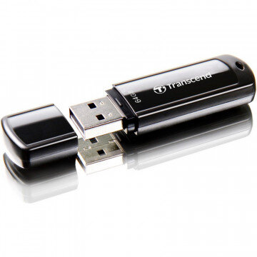 Флеш-память Transcend JetFlash 700 64GB USB3.0(TS64GJF700) Флеш-память Transcend JetFlash 700 64GB USB3.0(TS64GJF700)