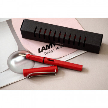Ручка перьевая LAMY 016 safari, Красный, F, 4000181 Ручка перьевая LAMY 016 safari, Красный, F, 4000181